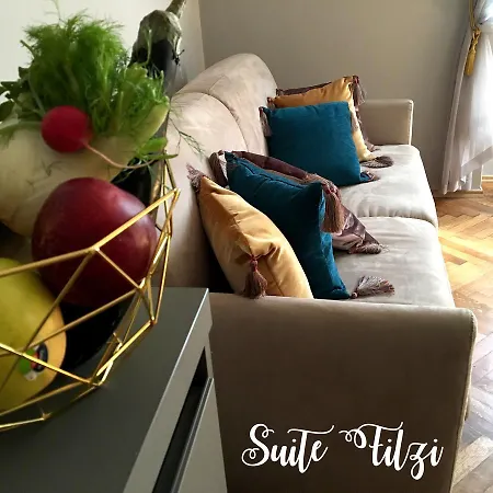Urban Homy Apartment